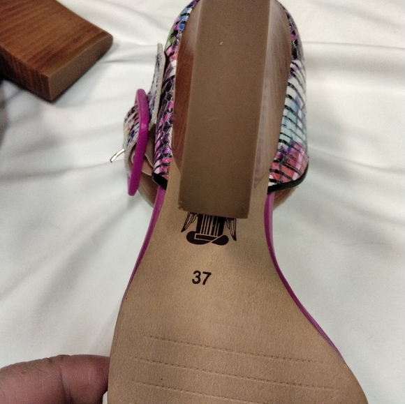 Loucos & Santos chunky heal shoe - Picture 5 of 5